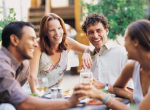5 PASSOS PARA CONQUISTAR OS AMIGOS DO TEU NAMORADO