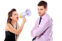 POR QUE AS MULHERES FALAM MAIS DO QUE OS HOMENS?