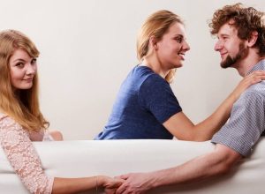 VOCÊ ESTÁ SENDO ABANDONADA ATÉ PELO AMANTE?